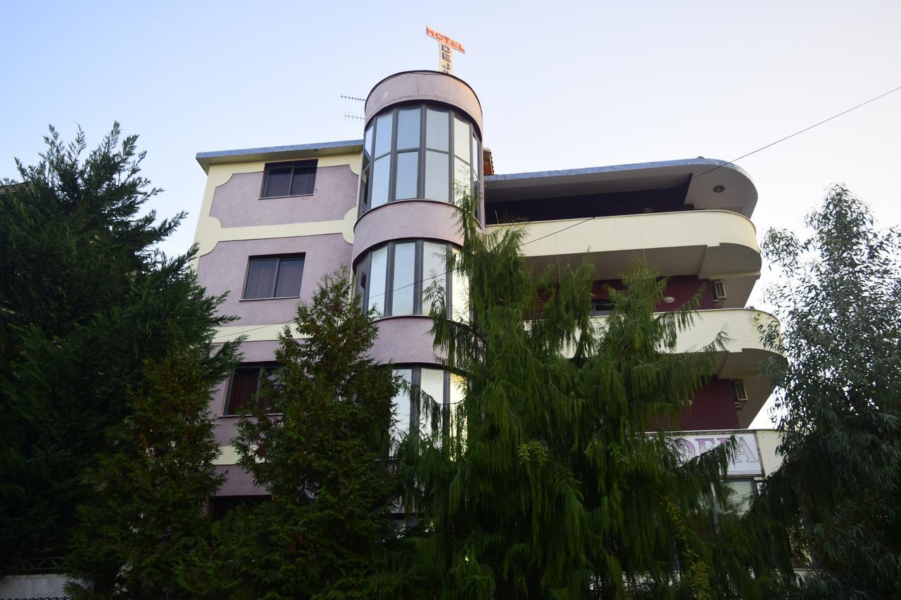 Hotel Deja Tiranë Luaran gambar