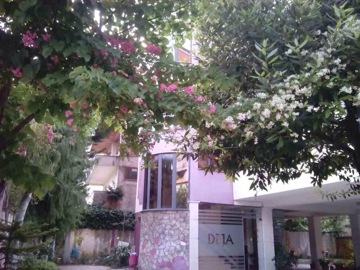 Hotel Deja Tiranë Luaran gambar