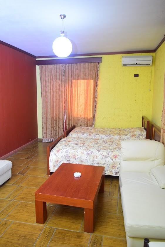 Hotel Deja Tiranë Luaran gambar