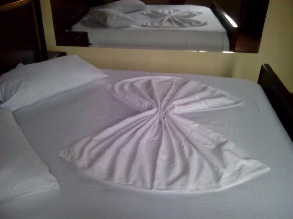 Hotel Deja Tiranë Luaran gambar
